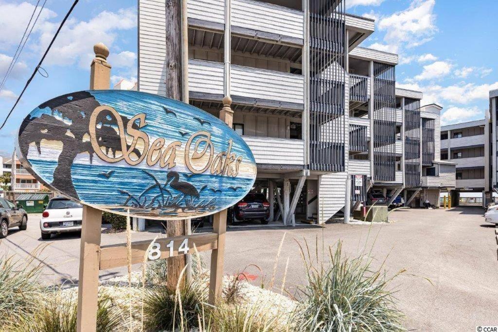 Ocean Breeze Beachfront Condo, Newly Renovated Myrtle Beach