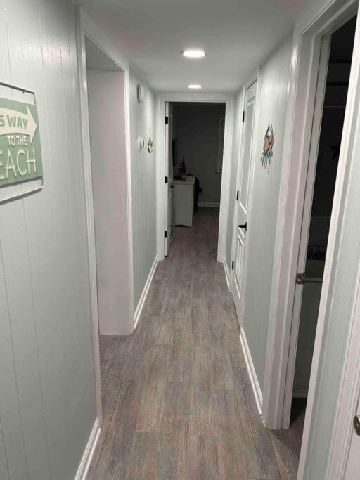 Appartement Ocean Breeze Beachfront Condo, Newly Renovated *
